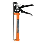 Kinyomópisztoly erősített vázzal