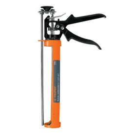 Kinyomópisztoly erősített vázzal